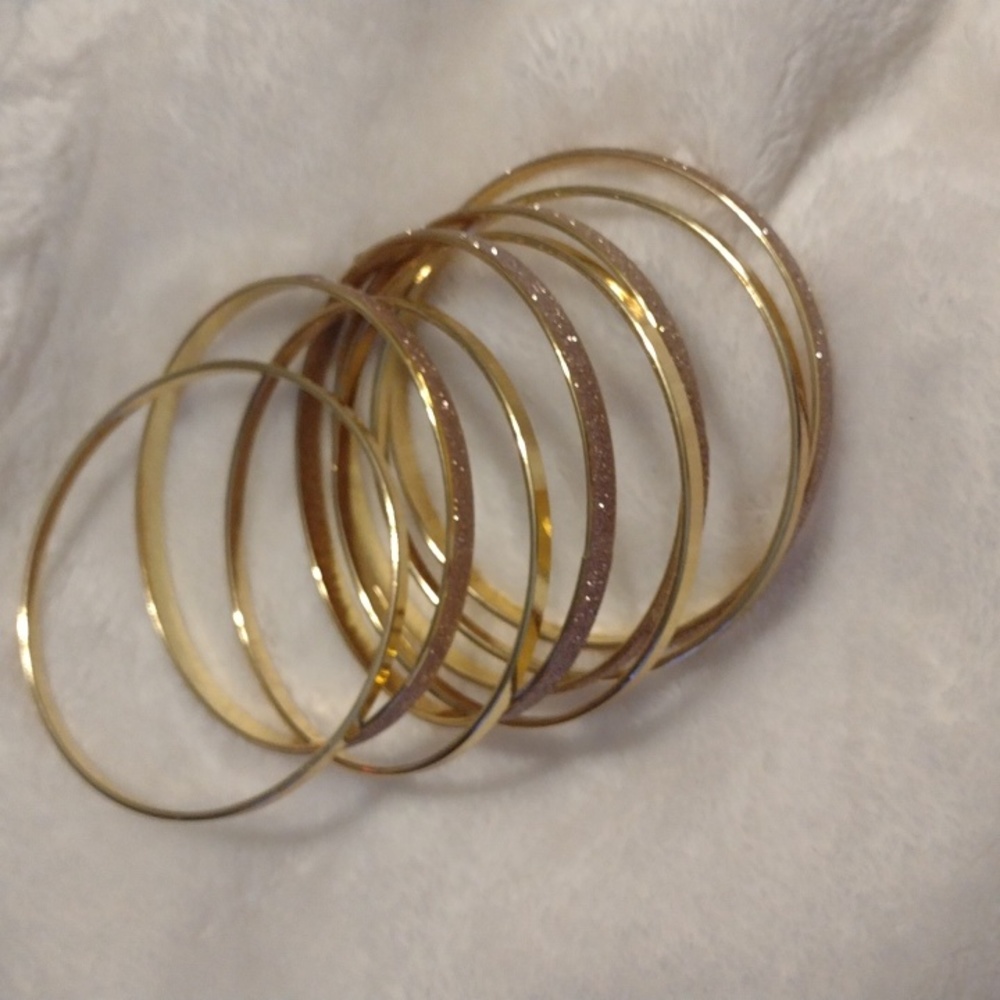 Bracelets - Picture 3 of 3
